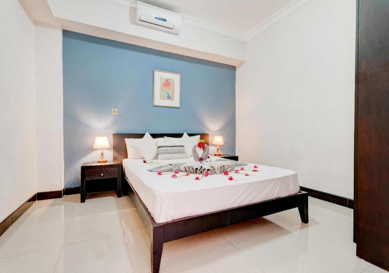 Pereybere Apartment With Breakfast And Private Balcony Pereybere Beach Buitenkant foto