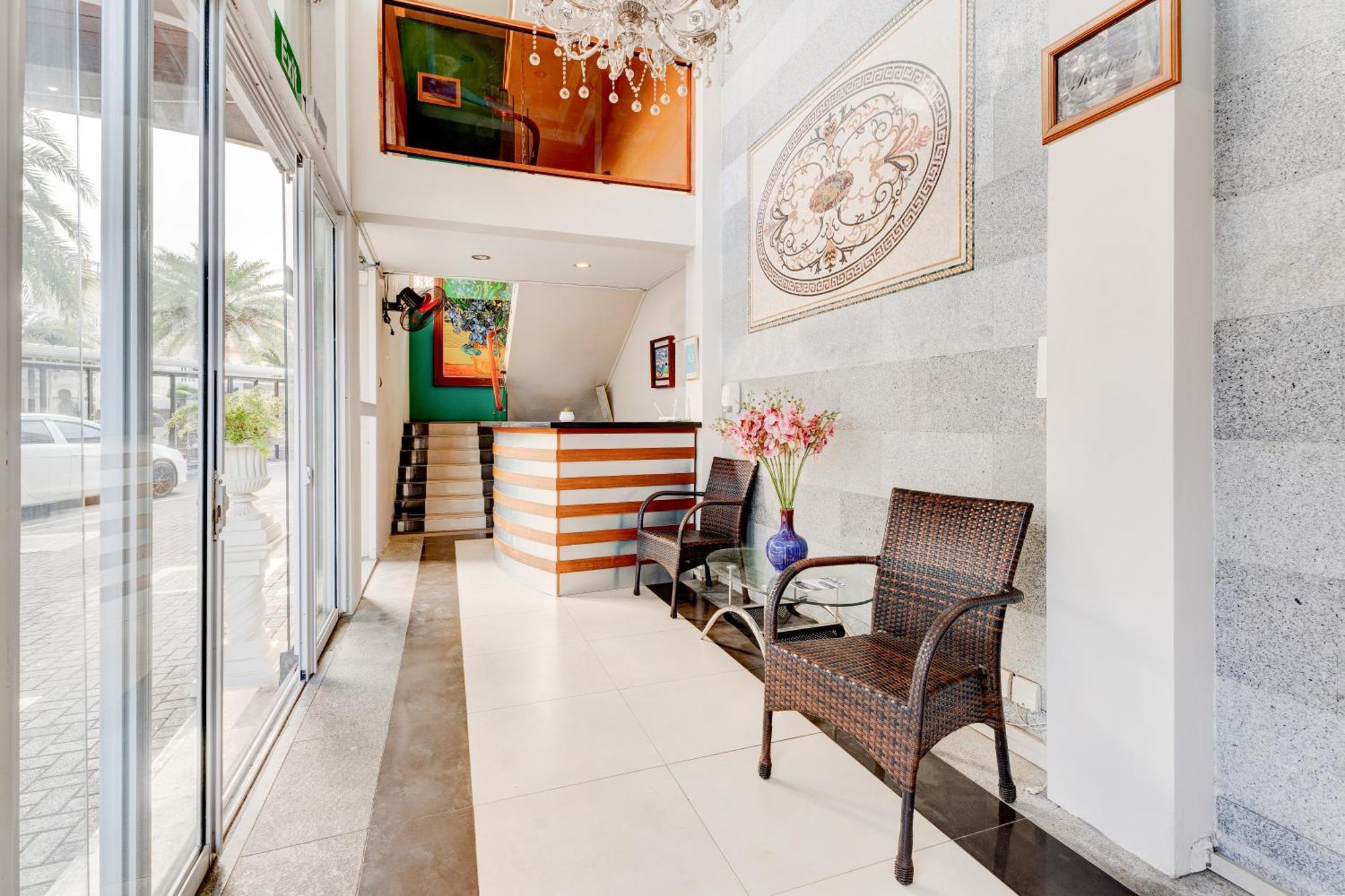 Pereybere Apartment With Breakfast And Private Balcony Pereybere Beach Buitenkant foto